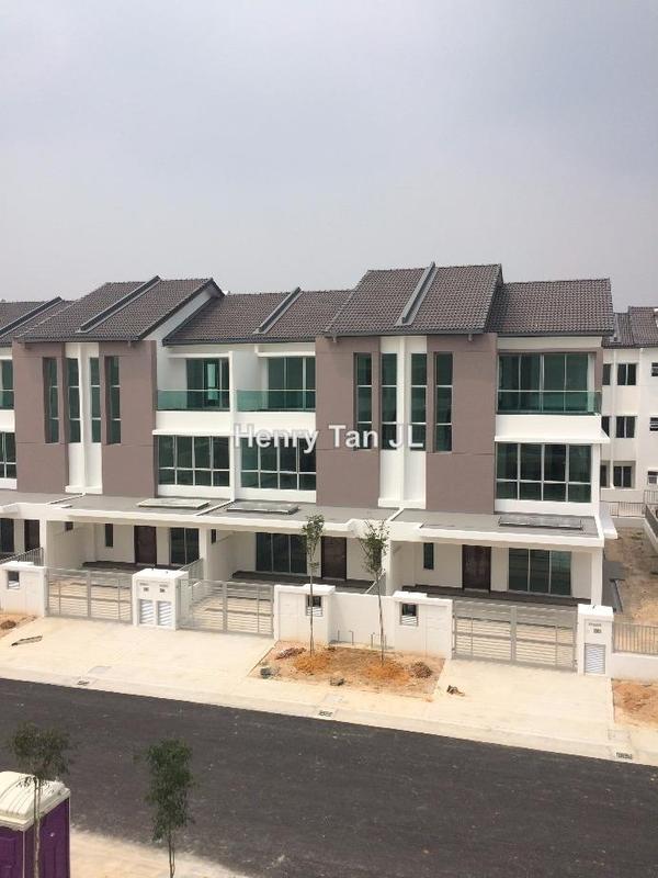 Rumah Berangkai 3 Tingkat untuk Dijual di Ambang Botanic, Klang oleh Henry Tan JL - iProperty.com.my