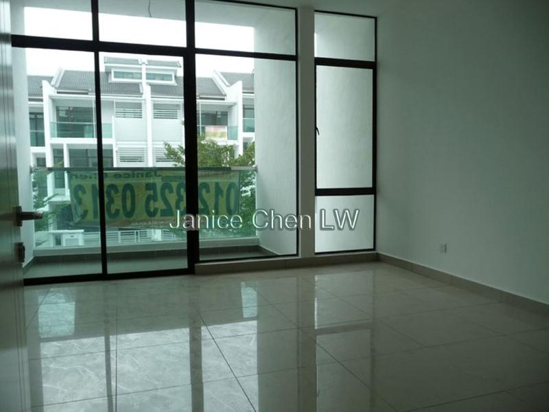 3-storey Terraced House for Sale in Bandar Kinrara Seksyen 1, Bandar Kinrara by Janice Chen - iProperty.com.my