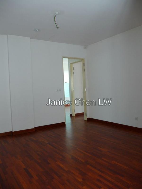 Rumah Berkembar untuk Dijual di Palmiera @ Kinrara Residence, Bandar Kinrara oleh Janice Chen - iProperty.com.my