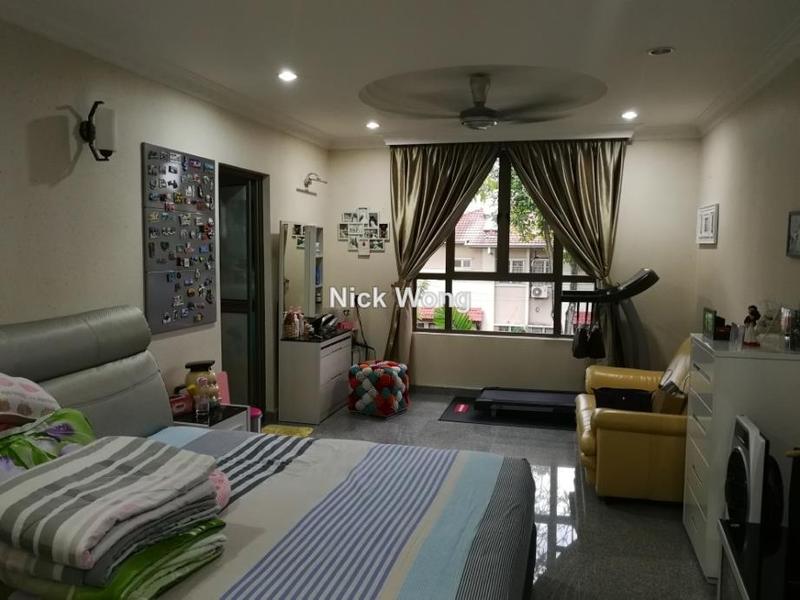 Rumah Berkembar untuk Dijual di Taman Dagang, Ampang oleh Nick Wong - iProperty.com.my