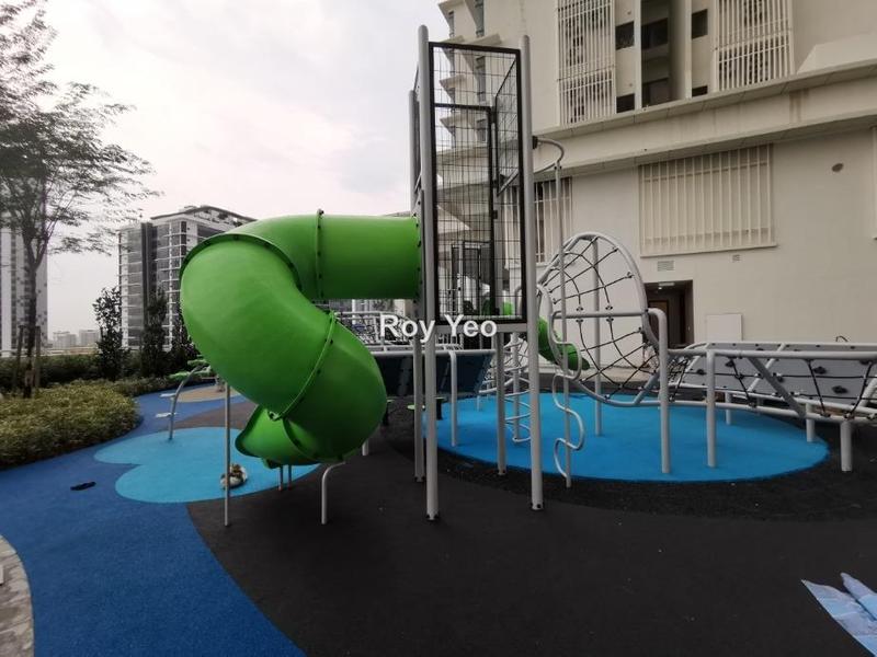 Service Residence for Rent in The Park Sky Residence by Roy Yeo - iProperty.com.my