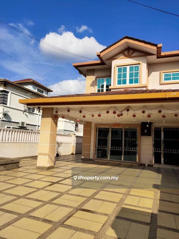 Rumah Berkembar untuk Dijual di Taman Equine, Seri Kembangan oleh Philip Wong - iProperty.com.my