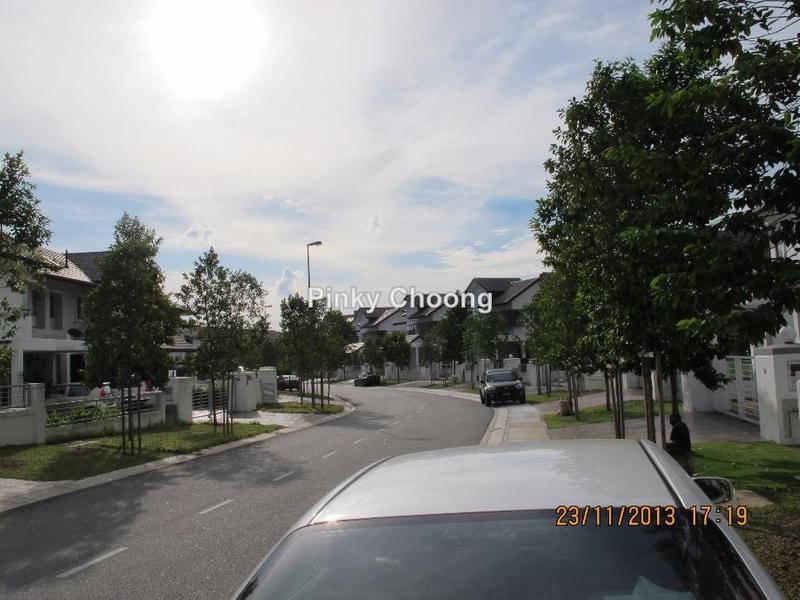 Rumah Berkembar untuk Dijual di Valencia, Sungai Buloh oleh Pinky Choong - iProperty.com.my