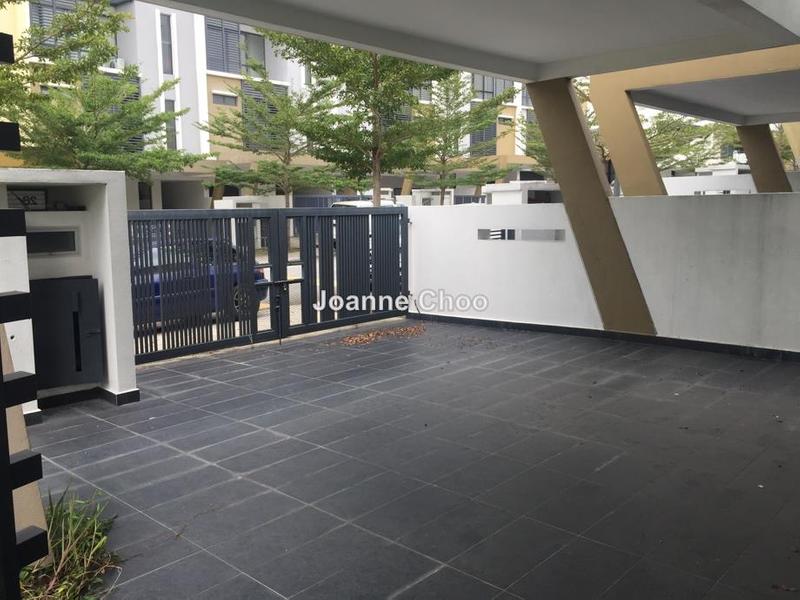 Rumah Berangkai 2 Tingkat untuk Dijual di Laman Glenmarie, Shah Alam oleh Joanne Choo - iProperty.com.my
