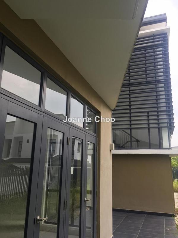 Rumah Berangkai 2 Tingkat untuk Dijual di Laman Glenmarie, Shah Alam oleh Joanne Choo - iProperty.com.my