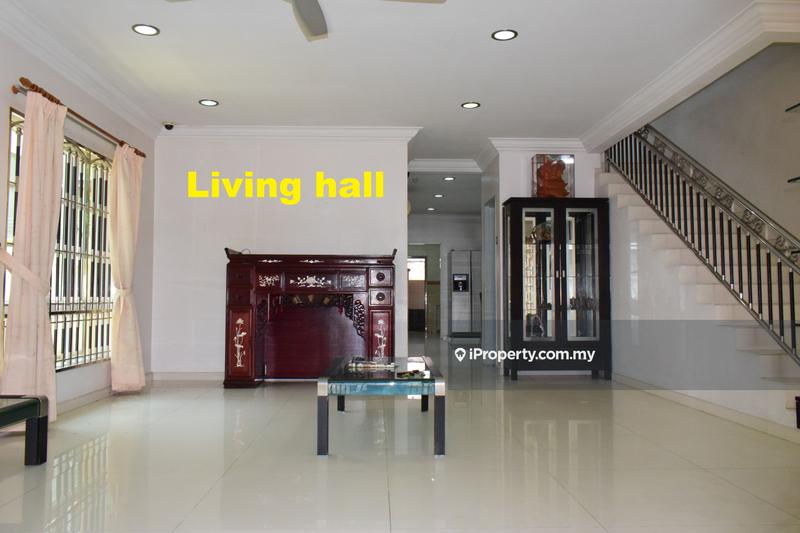 Rumah Berkembar untuk Dijual di Taman Equine, Seri Kembangan oleh Philip Wong - iProperty.com.my