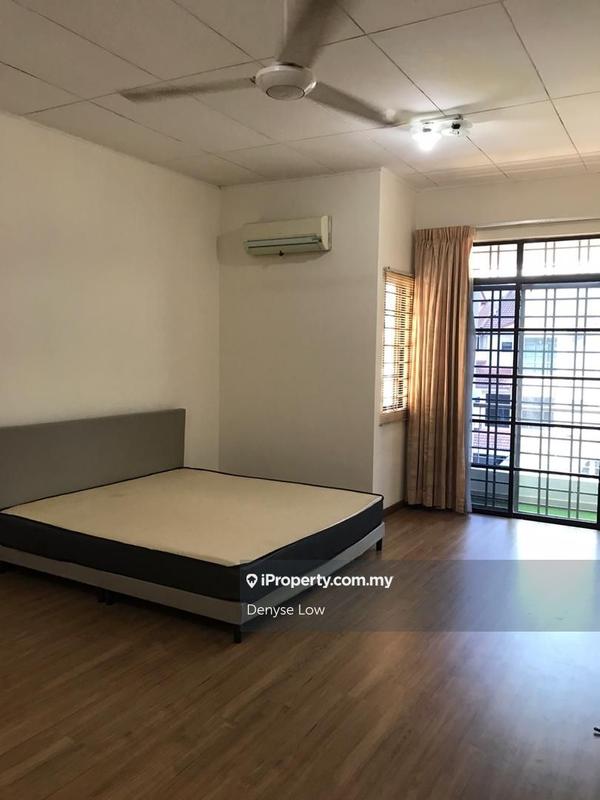 Townhouse for Rent in Parkville Sunway Damansara, Petaling Jaya by Denyse Low - iProperty.com.my