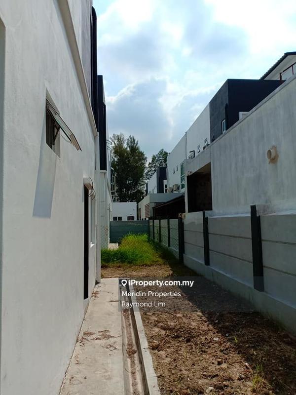 Semi-Detached House for Sale in Taman Klebang Utama, Melaka City by Raymond Lim - iProperty.com.my