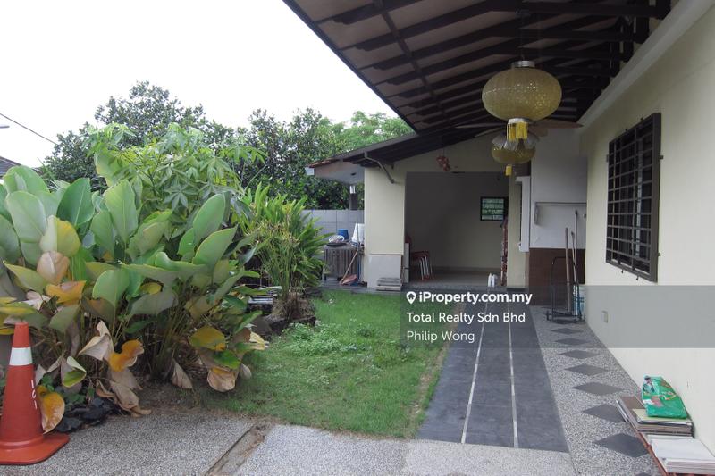 Rumah Teres 2-Tingkat untuk Dijual di Taman Bukit Serdang, Seri Kembangan oleh Philip Wong - iProperty.com.my