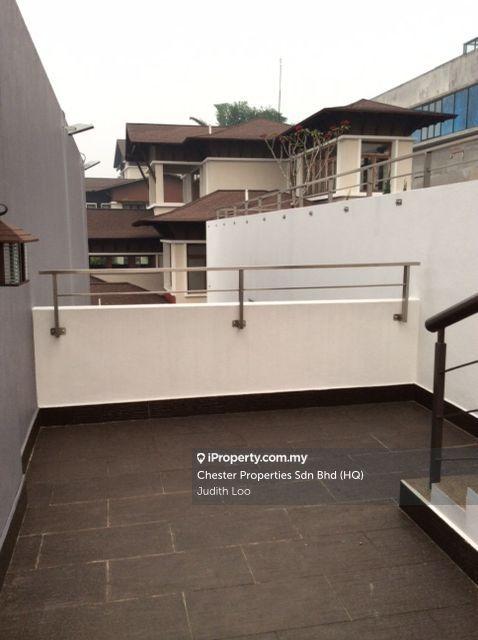 Bungalow House untuk Dijual di Country Heights Damansara, Kuala Lumpur oleh Judith Loo - iProperty.com.my