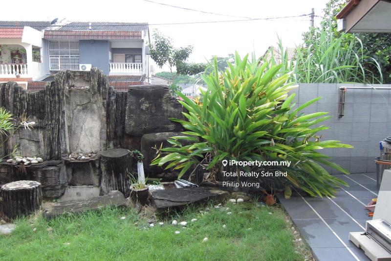 Rumah Teres 2-Tingkat untuk Dijual di Taman Bukit Serdang, Seri Kembangan oleh Philip Wong - iProperty.com.my
