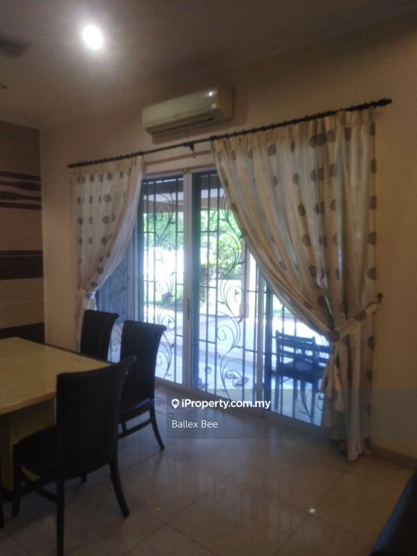 Rumah Berkembar untuk Dijual di Kemunung Utama, Shah Alam oleh Ballex Bee - iProperty.com.my