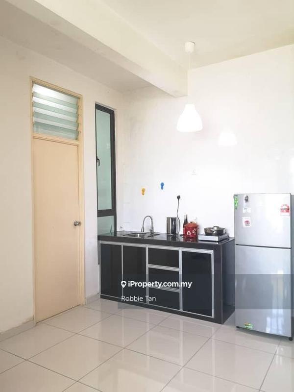 Kediaman Servis untuk Dijual di D'Summit Residences oleh Robbie Tan - iProperty.com.my