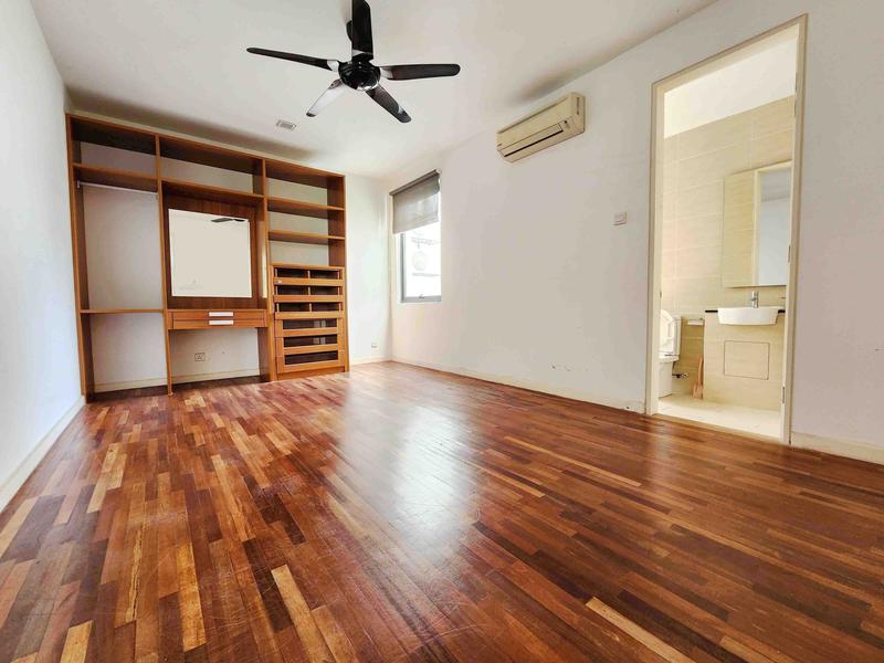 3-storey Terraced House for Sale in Lake Fields, Sungai Besi by Suki Tan - iProperty.com.my