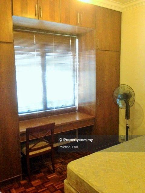 Rumah Bandar untuk Dijual di Serdang, Seri Kembangan oleh Michael Foo - iProperty.com.my