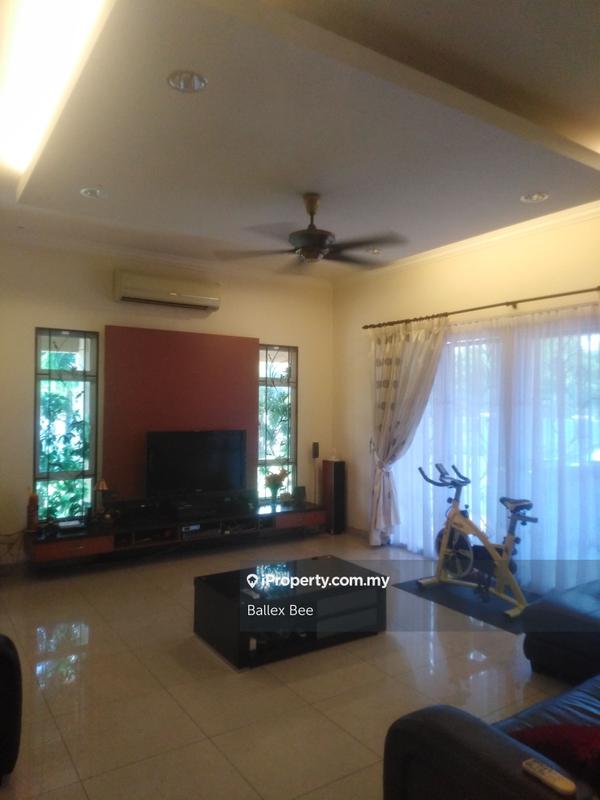 Rumah Berkembar untuk Dijual di Kemunung Utama, Shah Alam oleh Ballex Bee - iProperty.com.my