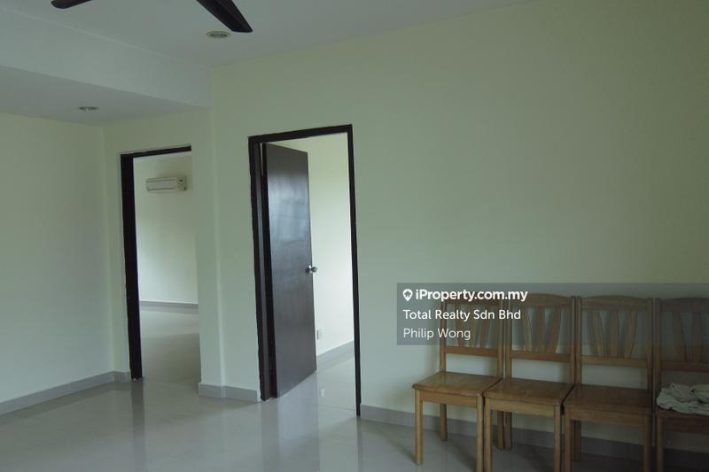 Rumah Teres 2-Tingkat untuk Dijual di Taman Bukit Serdang, Seri Kembangan oleh Philip Wong - iProperty.com.my
