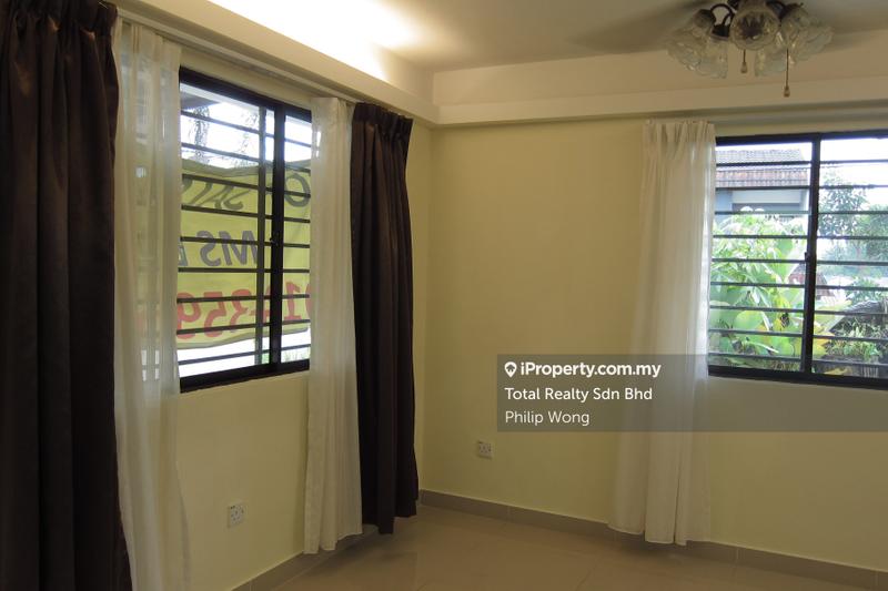 Rumah Teres 2-Tingkat untuk Dijual di Taman Bukit Serdang, Seri Kembangan oleh Philip Wong - iProperty.com.my