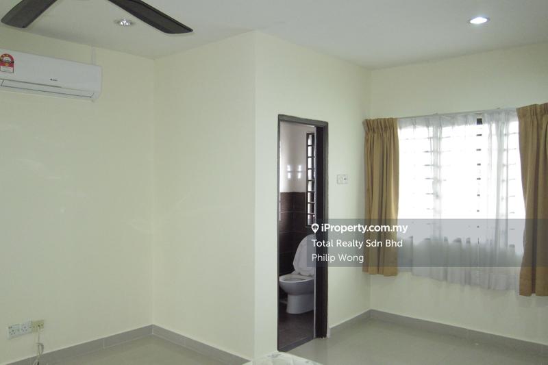 Rumah Teres 2-Tingkat untuk Dijual di Taman Bukit Serdang, Seri Kembangan oleh Philip Wong - iProperty.com.my