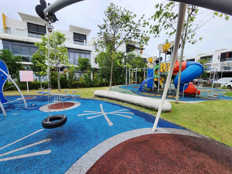 3-storey Terraced House for Sale in Lake Fields, Sungai Besi by Suki Tan - iProperty.com.my