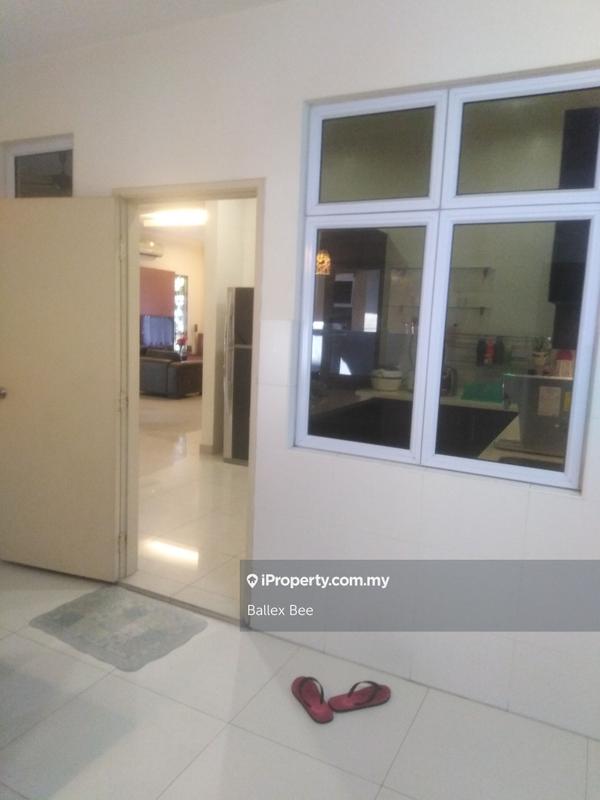Rumah Berkembar untuk Dijual di Kemunung Utama, Shah Alam oleh Ballex Bee - iProperty.com.my