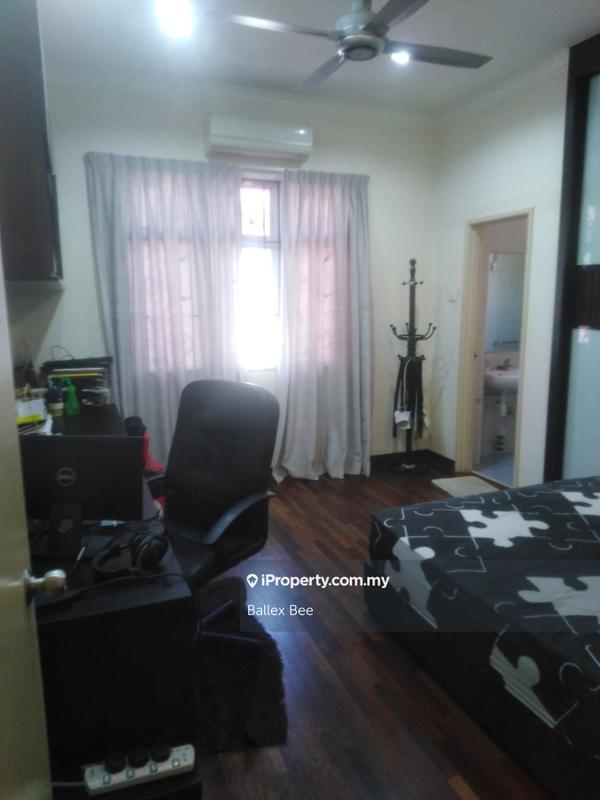 Rumah Berkembar untuk Dijual di Kemunung Utama, Shah Alam oleh Ballex Bee - iProperty.com.my