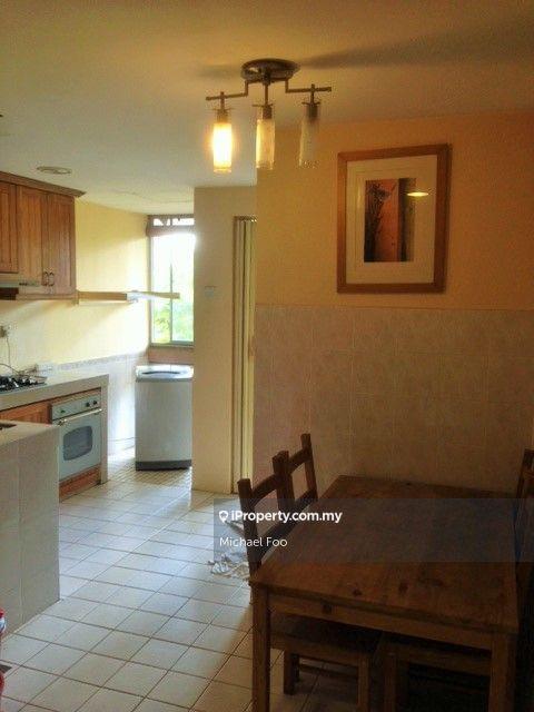 Rumah Bandar untuk Dijual di Serdang, Seri Kembangan oleh Michael Foo - iProperty.com.my