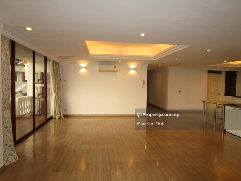 Condominium for Sale in Impian Emas by Madeline Mok - Spacious Dining Room - iProperty.com.my