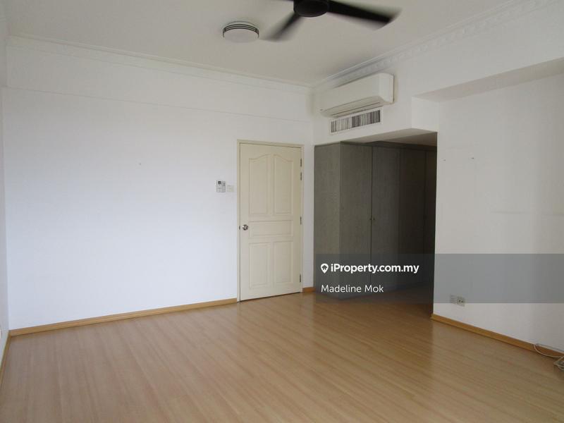 Condominium for Sale in Impian Emas by Madeline Mok - Master Bedroom - iProperty.com.my