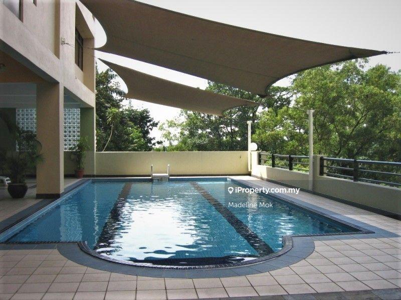 Condominium for Sale in Impian Emas by Madeline Mok - Swimming Pool - iProperty.com.my