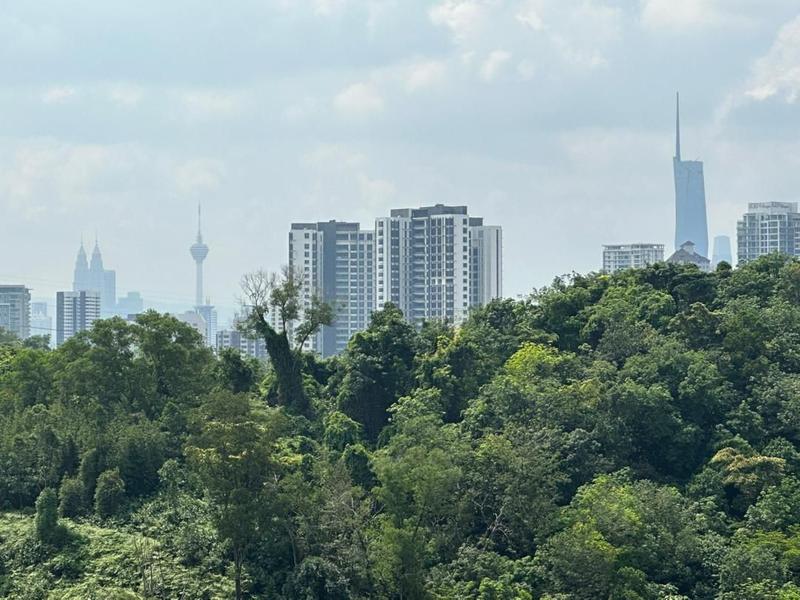 Service Residence for Sale in Senada Residence @ KLGCC Resort by Kraven Poon - iProperty.com.my