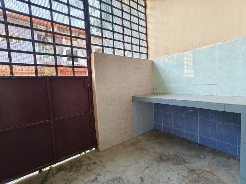 Rumah Berangkai 2 Tingkat untuk Dijual di Taman Pelangi Semenyih, Semenyih oleh KK Sah - iProperty.com.my