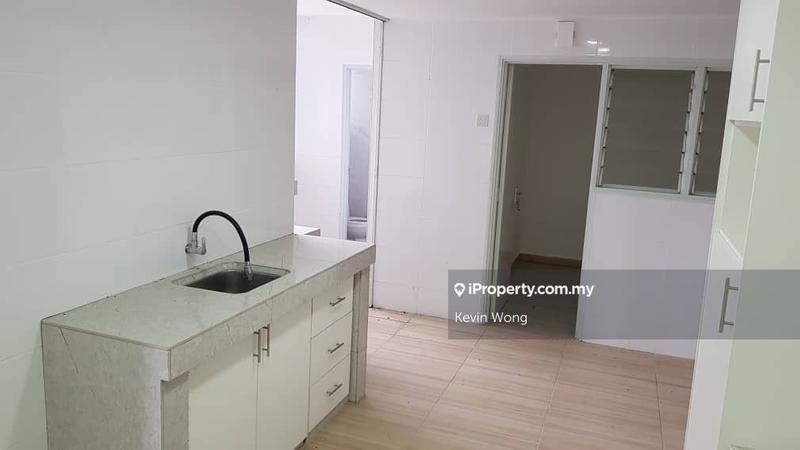 Apartment for Sale in Bangunan Choo Cheng Khay by Kevin Wong - iProperty.com.my