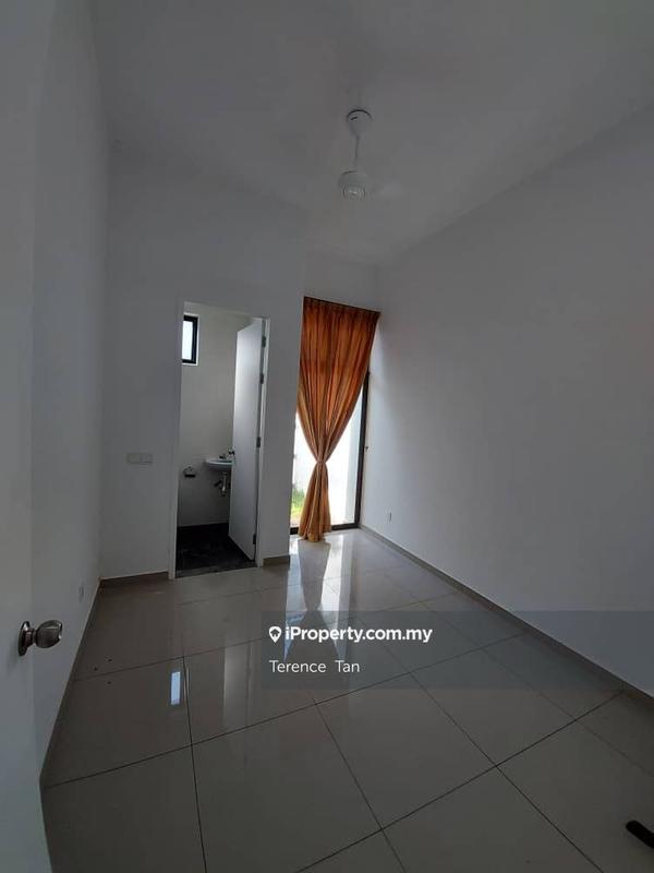 Rumah Berangkai 2 Tingkat untuk Dijual di Eco Tropics, Kota Masai, Millsgate, Parason, Masai, Pasir Gudang oleh Terence Tan - iProperty.com.my