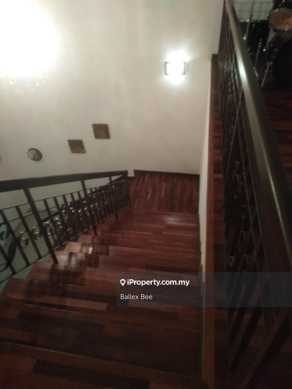 Rumah Berkembar untuk Dijual di Kemunung Utama, Shah Alam oleh Ballex Bee - iProperty.com.my