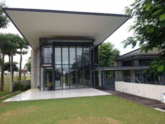 Bungalow House for Rent in Leisure farm, Iskandar Puteri (Nusajaya) by Owen Tan - Land in front of living room - iProperty.com.my