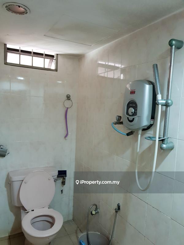 Condominium for Sale in Vista Komanwel C by May Yap - iProperty.com.my