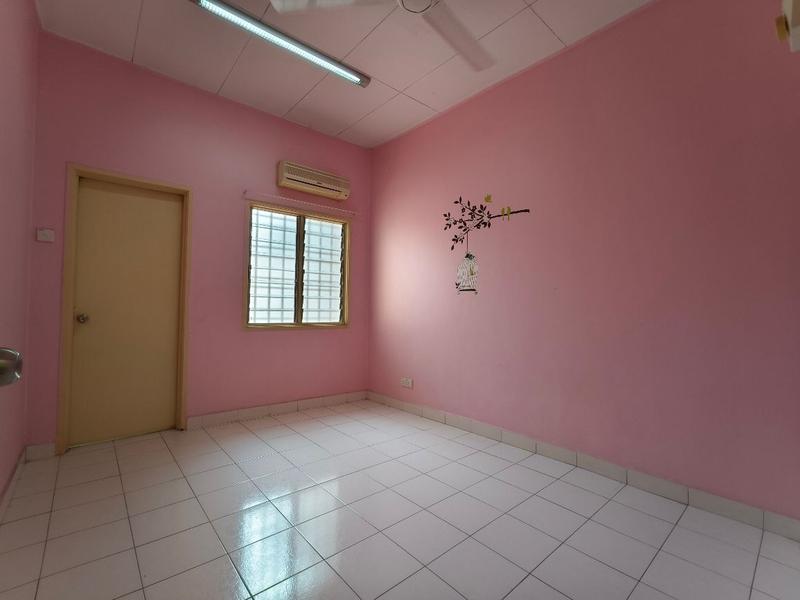 Rumah Berangkai 2 Tingkat untuk Dijual di Taman Pelangi Semenyih, Semenyih oleh KK Sah - iProperty.com.my