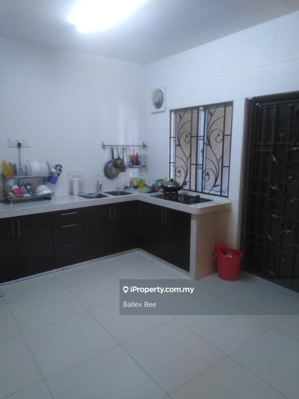 Rumah Berkembar untuk Dijual di Kemunung Utama, Shah Alam oleh Ballex Bee - iProperty.com.my