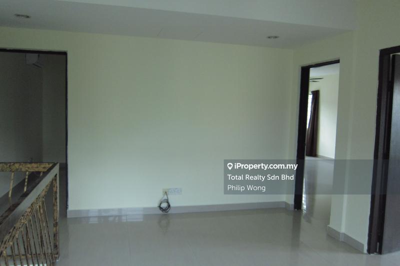Rumah Teres 2-Tingkat untuk Dijual di Taman Bukit Serdang, Seri Kembangan oleh Philip Wong - iProperty.com.my