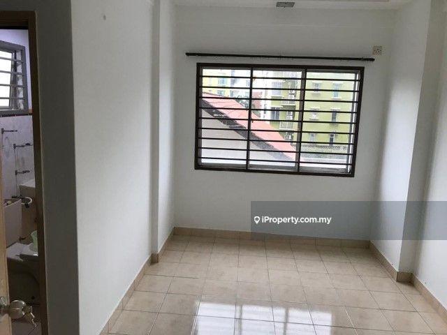 Apartment for Rent in Bayu Puteri 3 by CY Chew - iProperty.com.my
