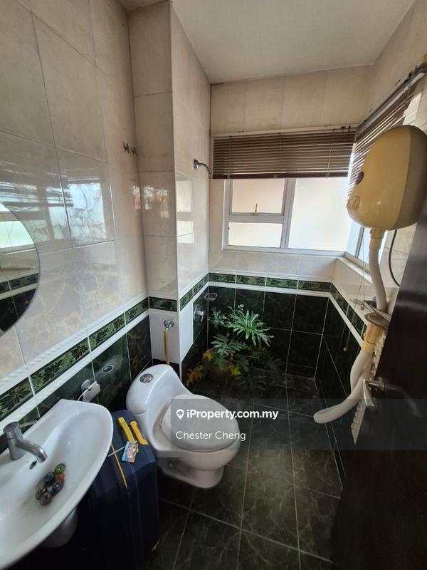 Rumah Berkembar untuk Dijual di Damansara Legenda, Petaling Jaya oleh Chester Cheng - iProperty.com.my