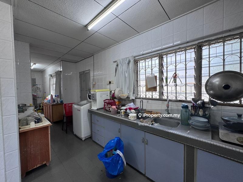 Bungalow House for Sale in Taman Sinn, Ujong Pasir by Wesley Tan - iProperty.com.my