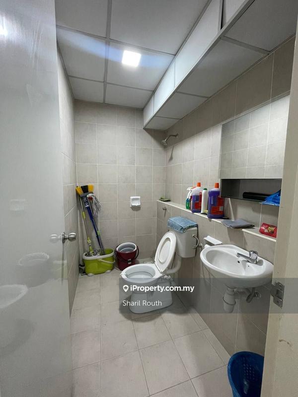 Kondominium untuk Dijual di Hampshire Park Condominium oleh Sharil Routh - iProperty.com.my