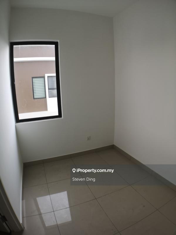 Semi-Detached House for Sale in Setia Utama, Setia Alam by Steven Ding - iProperty.com.my