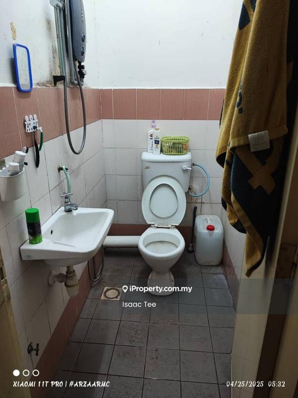 Pangsapuri untuk Dijual di Mentari Court oleh Isaac Tee - Bathroom - iProperty.com.my