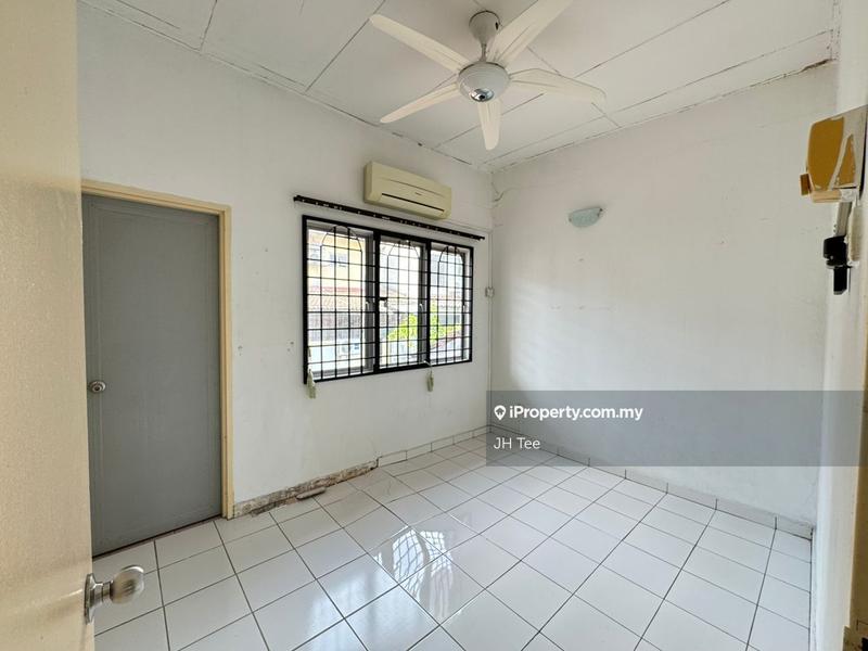 Rumah Teres 2-Tingkat untuk Dijual di Section 6 @ Kota Damansara oleh JH Tee - iProperty.com.my