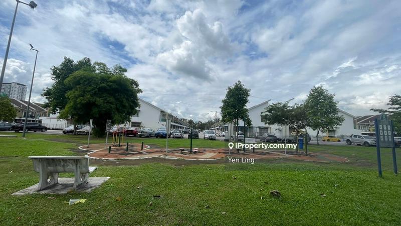 Townhouse for Sale in Bandar Saujana Putra, Tanjong Duabelas by Yen Ling - iProperty.com.my