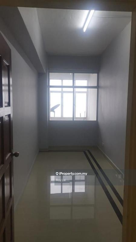 Pangsapuri untuk Dijual di Kayangan Apartment oleh Roy Lai - iProperty.com.my