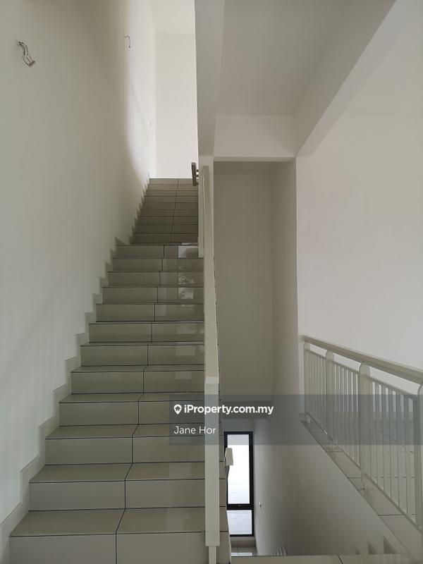 Townhouse for Sale in 16 Sierra, Puchong by Jane Hor - iProperty.com.my